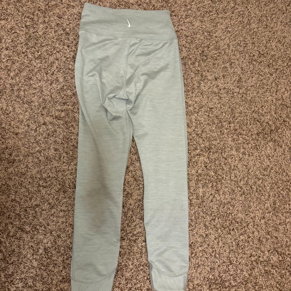 Nike Dri Fit Womens Leggings Small Light Gray Cropped Length Criss Cross Waist - Picture 3 of 3